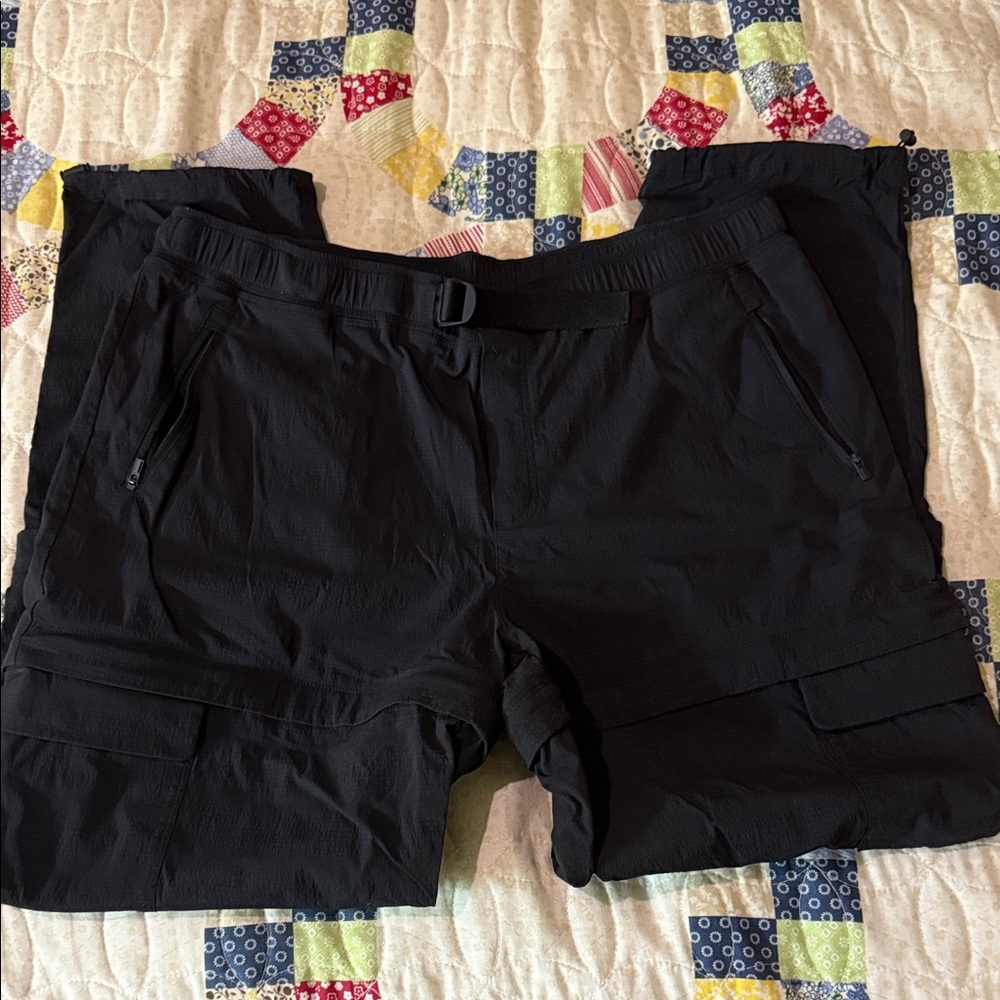 Athleta Women’s Black Capri Short Zip Off Pants size 16